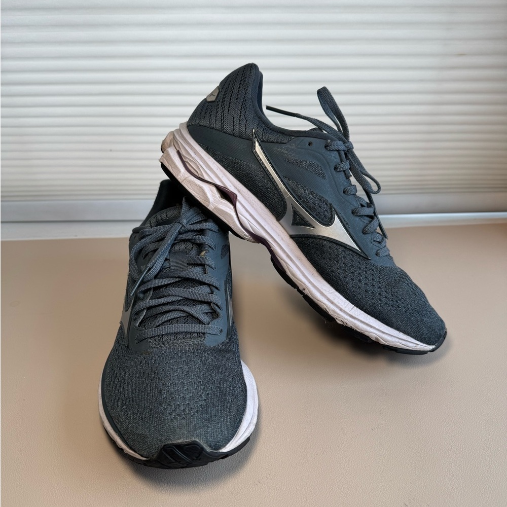Mizuno Wave Rider 23